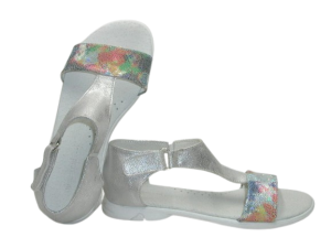 Sandały dziewczęce Kornecki 4750 biały