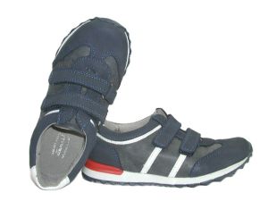 SKÓRZANE Półbuty chłopięce Kornecki 5323 c. granat