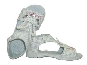 Sandał dziewczęcy Kornecki 6575 biały