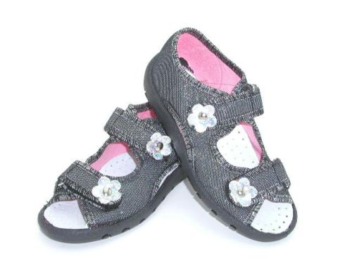 Laura BR23B black 1 .JPG