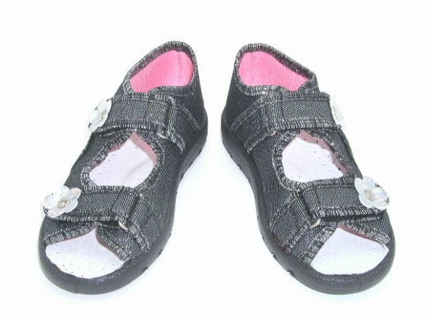 Laura BR23B black 4 .JPG