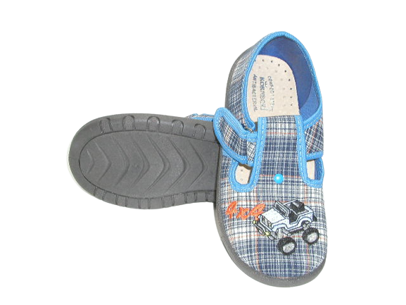 Tomek K21168 j.granat 3.png