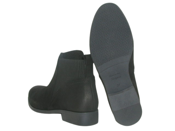 5070 czarny nub. 3.png